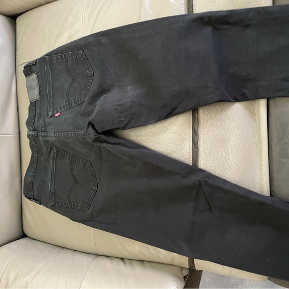 2 black levis jeans - Picture 6 of 8
